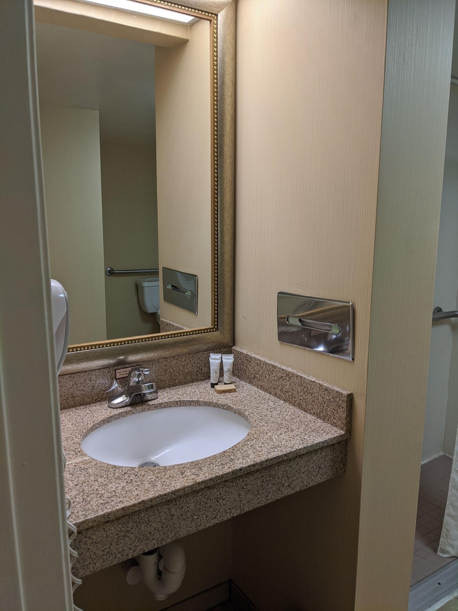 Surestay Plus Hotel By Best Western Tempe University 外观 照片