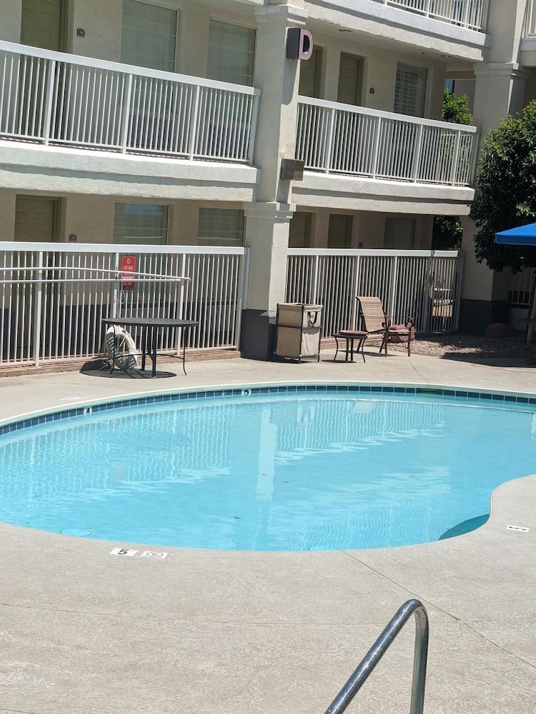 Surestay Plus Hotel By Best Western Tempe University 外观 照片
