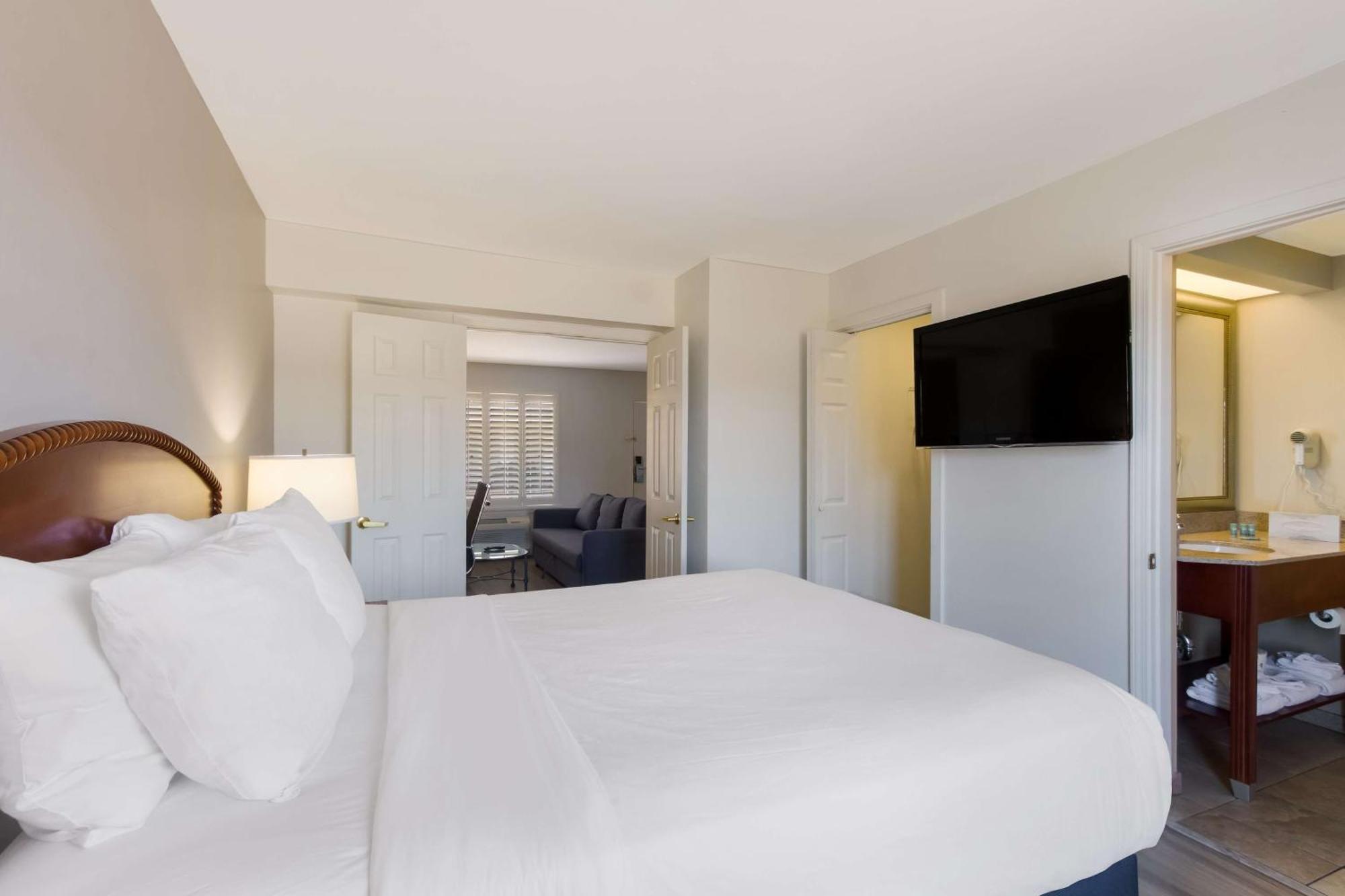 Surestay Plus Hotel By Best Western Tempe University 外观 照片