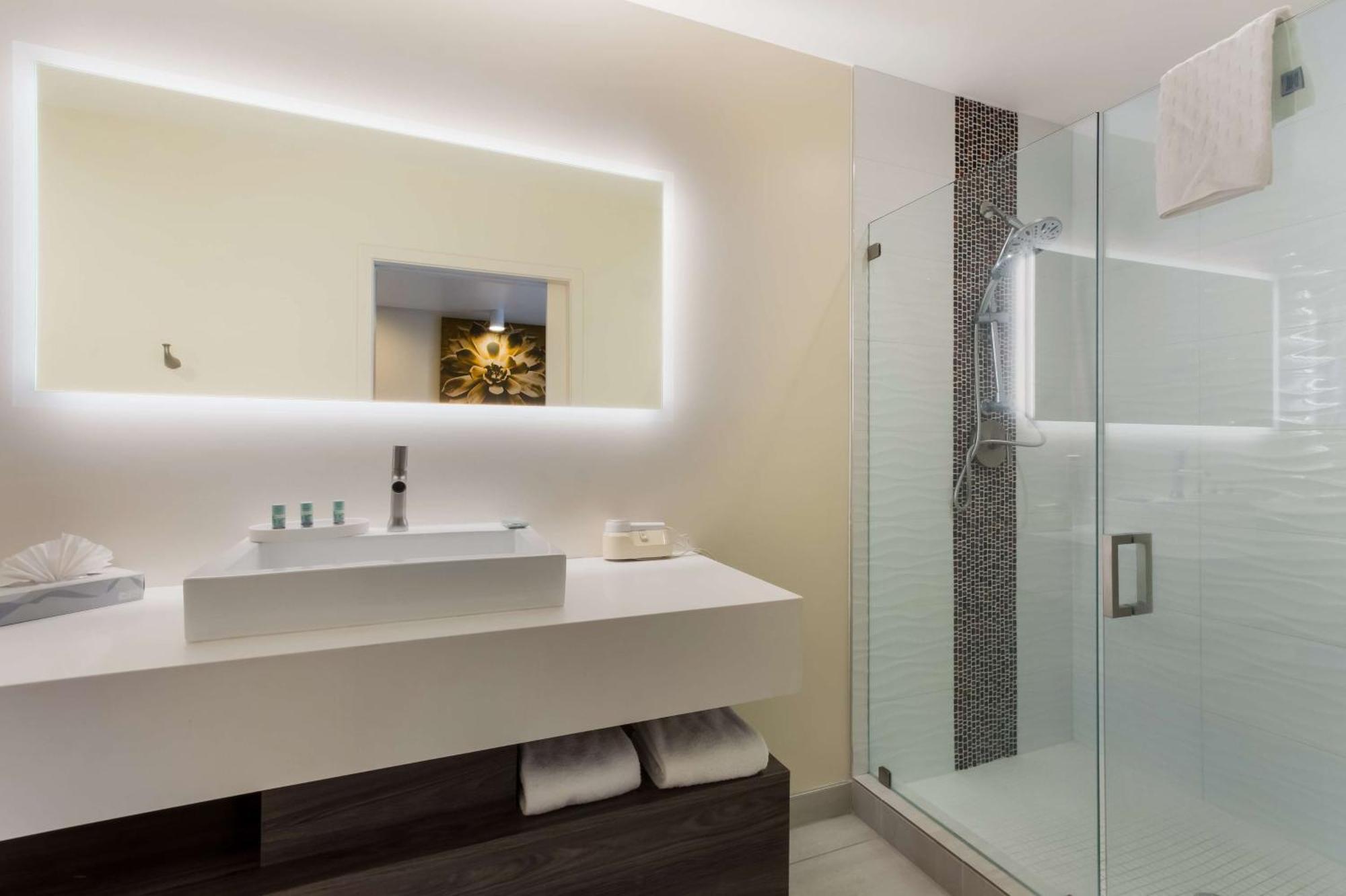 Surestay Plus Hotel By Best Western Tempe University 外观 照片