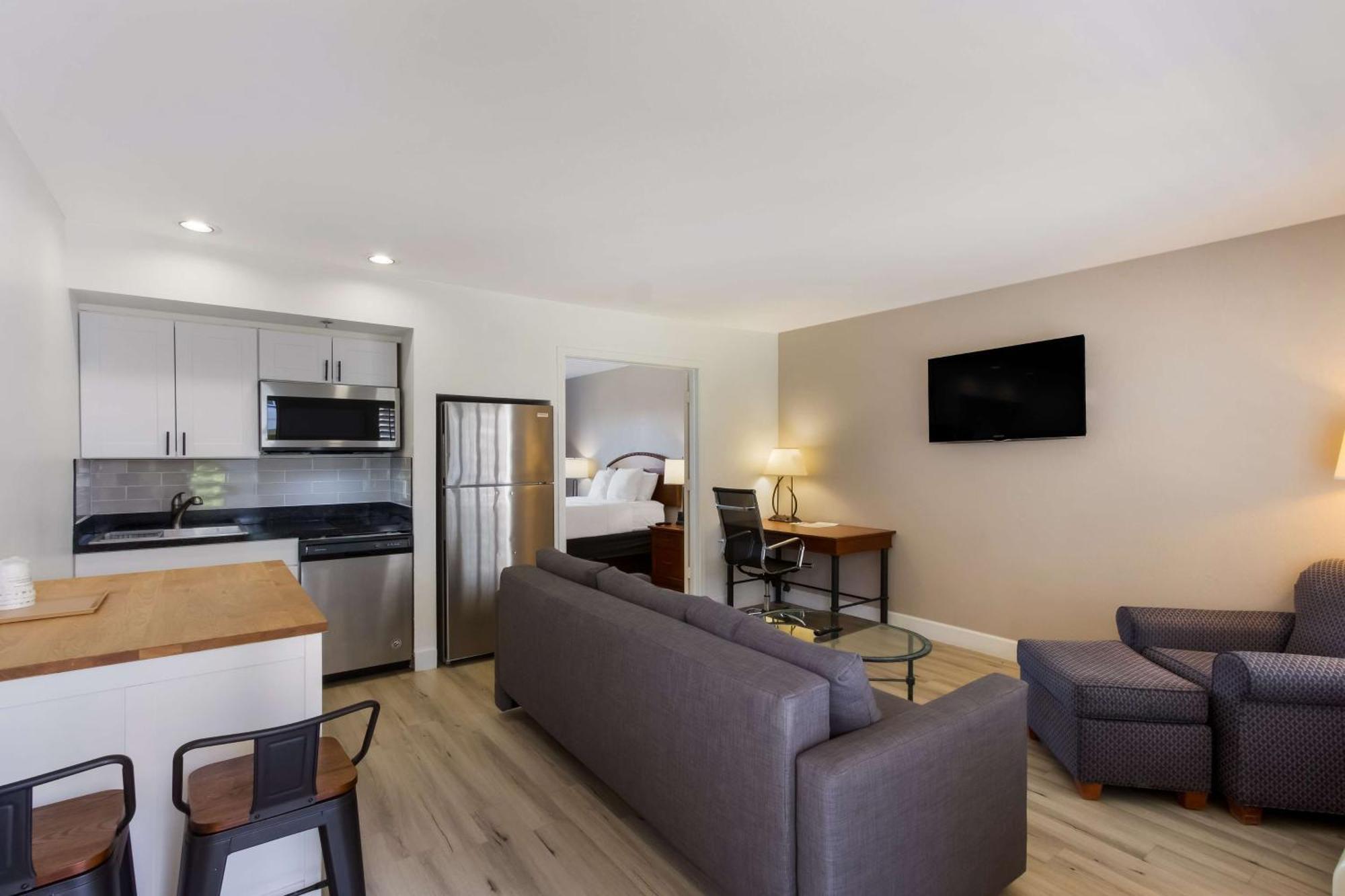 Surestay Plus Hotel By Best Western Tempe University 外观 照片