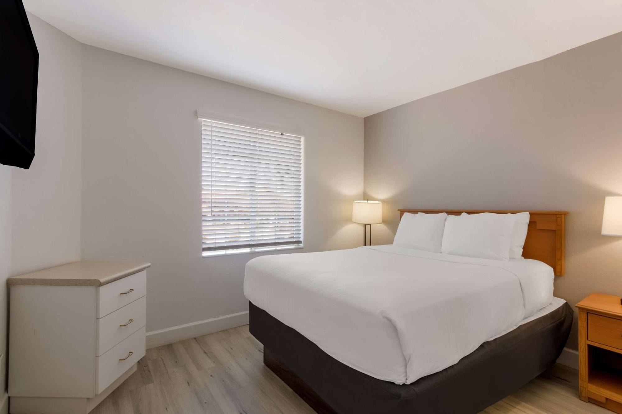 Surestay Plus Hotel By Best Western Tempe University 外观 照片