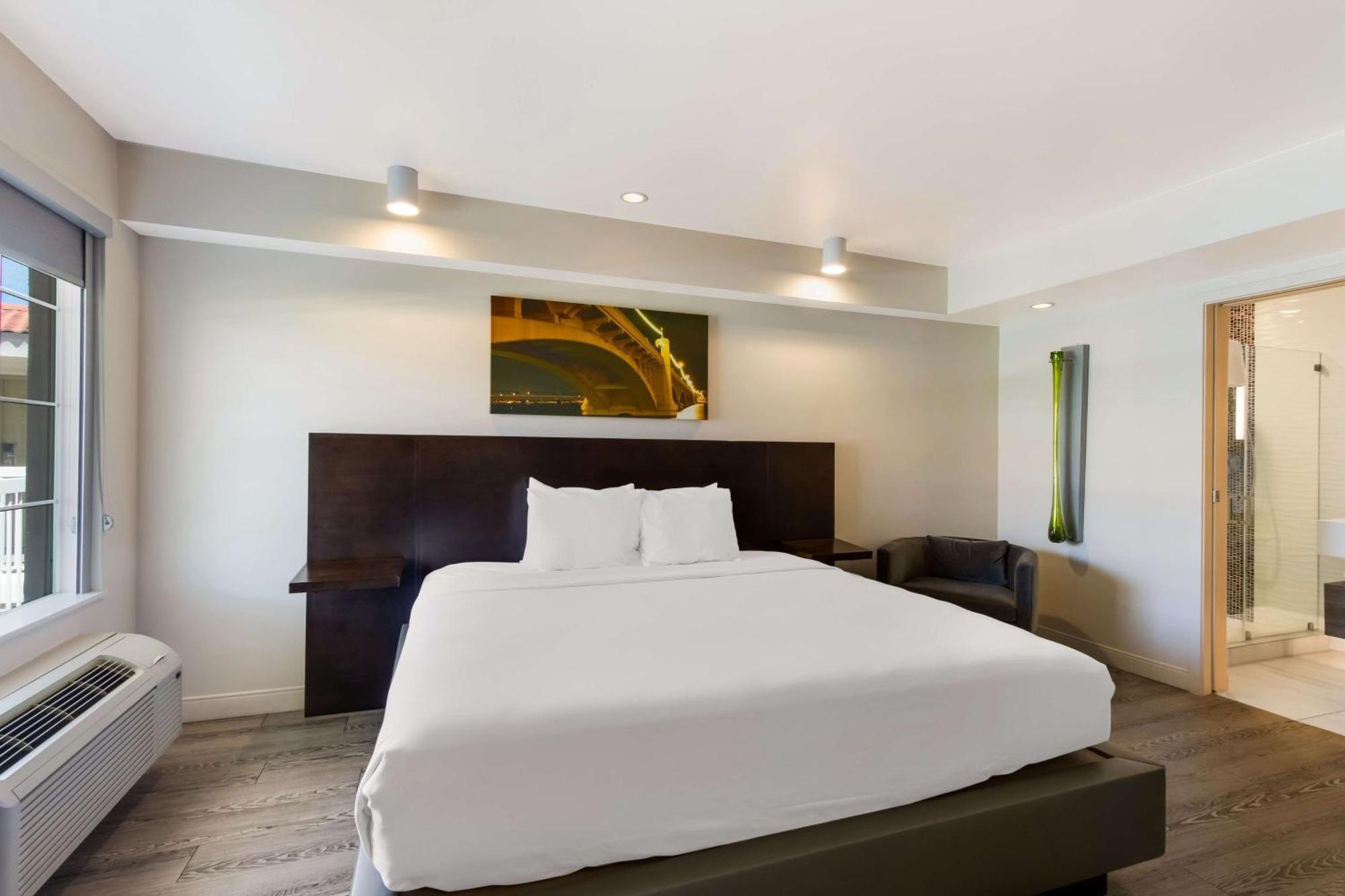 Surestay Plus Hotel By Best Western Tempe University 外观 照片