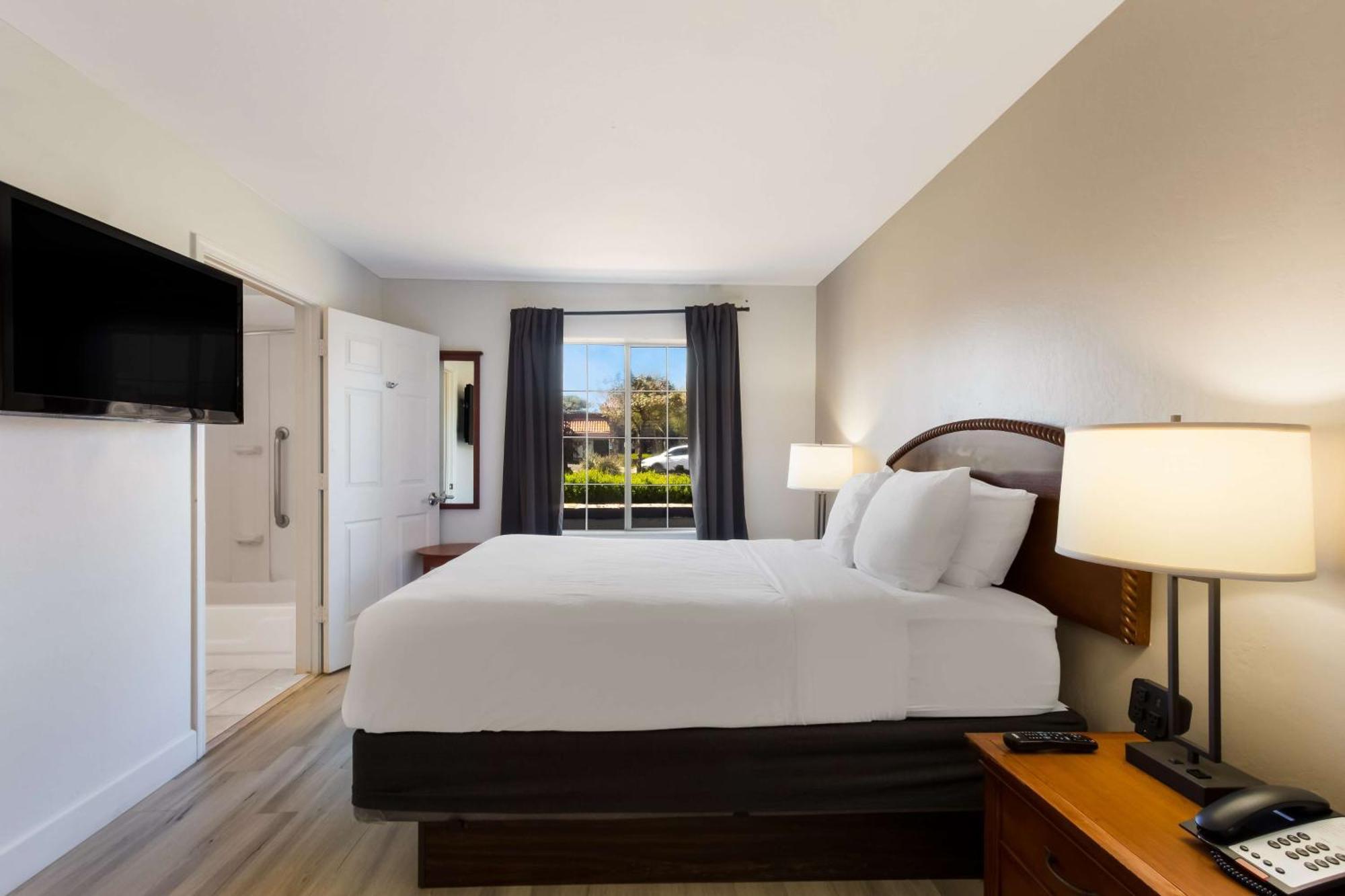 Surestay Plus Hotel By Best Western Tempe University 外观 照片