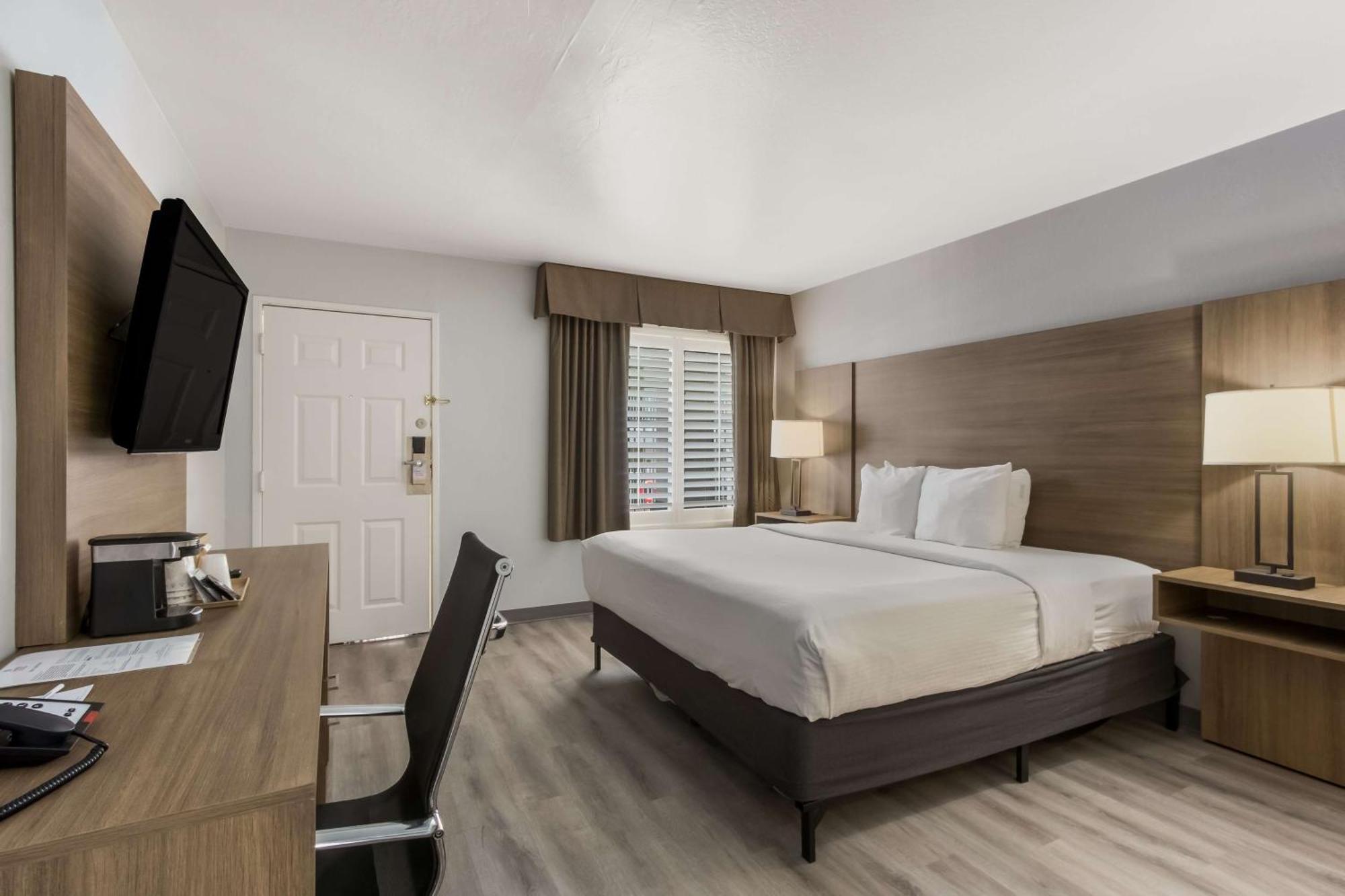 Surestay Plus Hotel By Best Western Tempe University 外观 照片