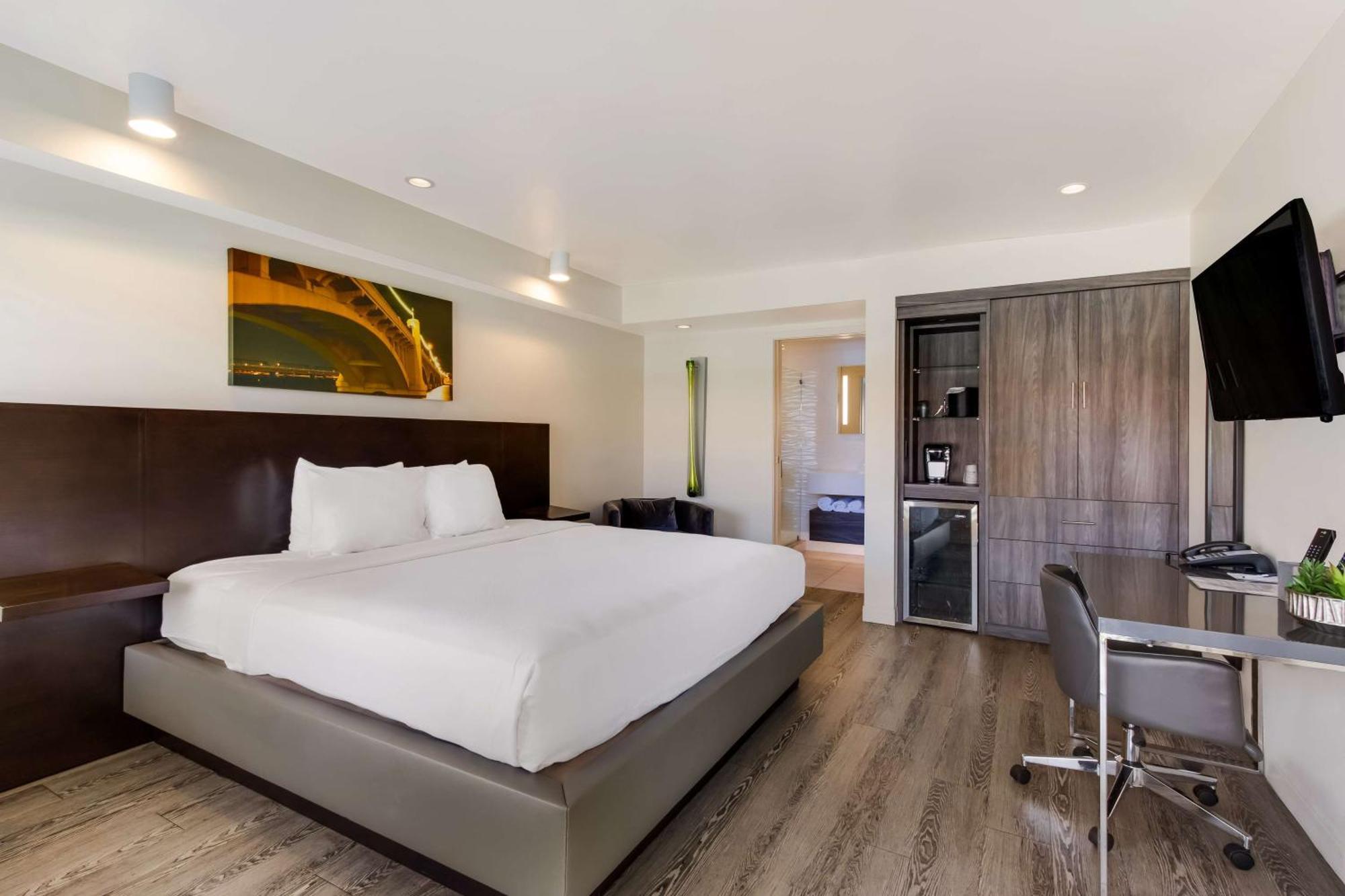 Surestay Plus Hotel By Best Western Tempe University 外观 照片