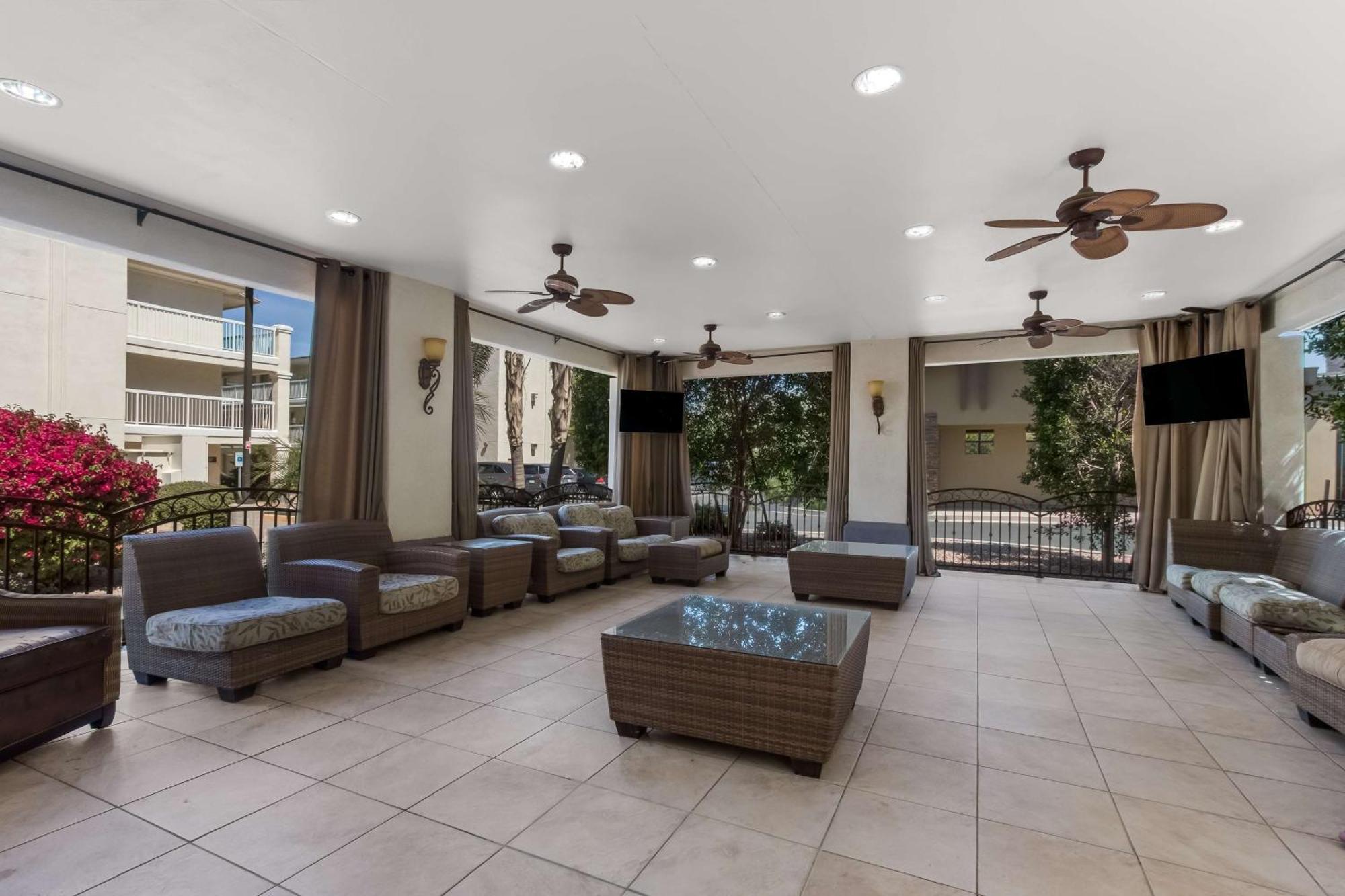 Surestay Plus Hotel By Best Western Tempe University 外观 照片