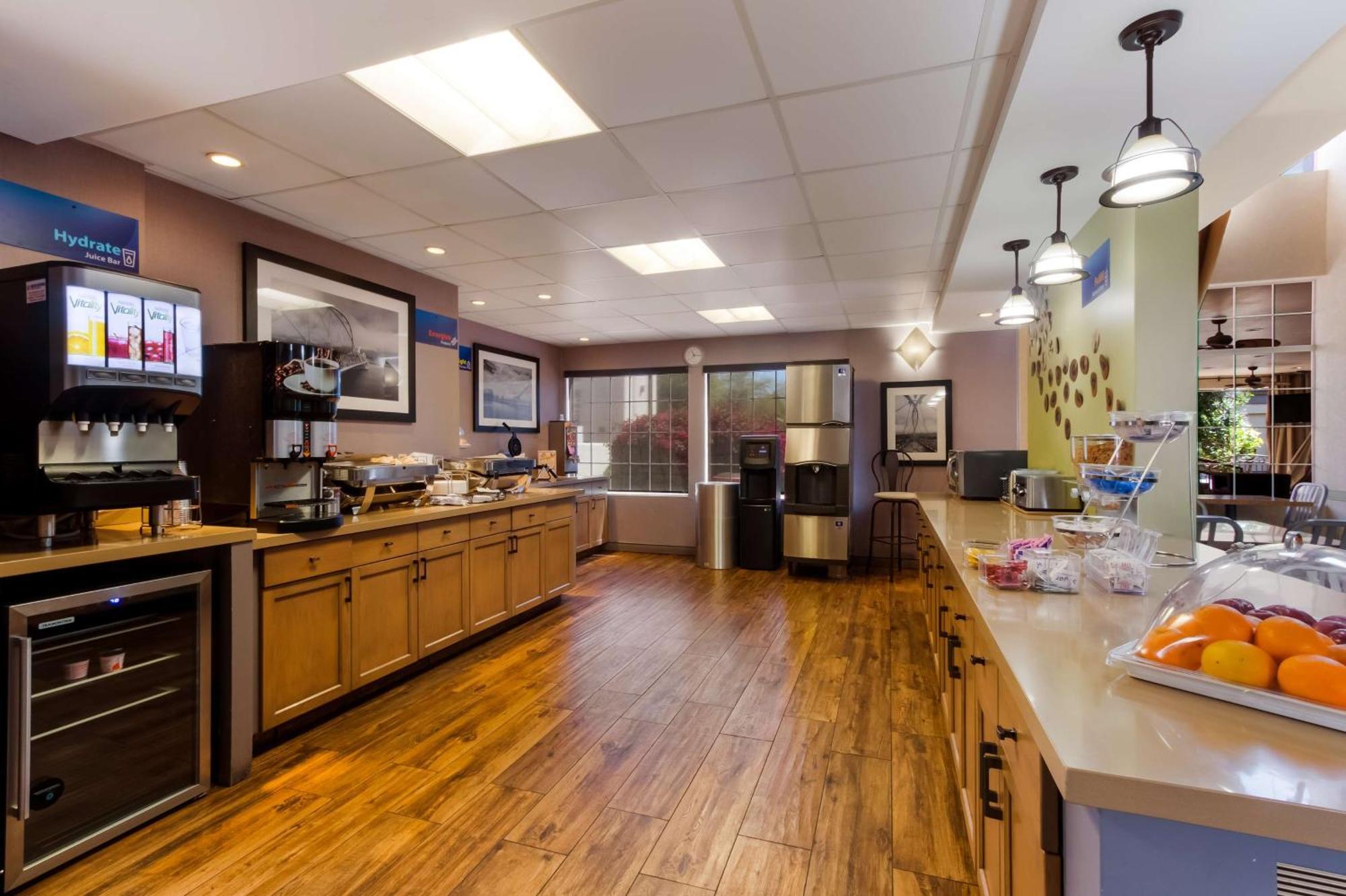 Surestay Plus Hotel By Best Western Tempe University 外观 照片